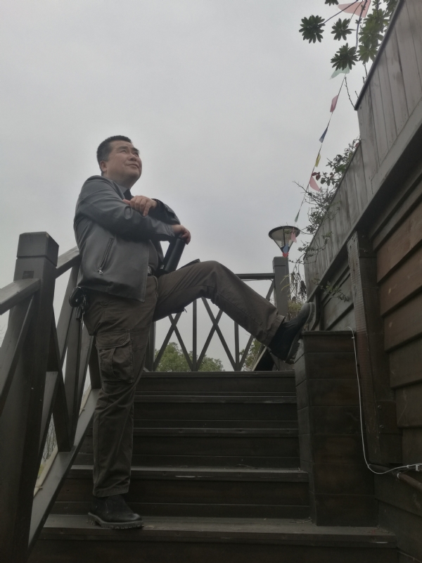 孤单背影的第一张照片--上杭交友网