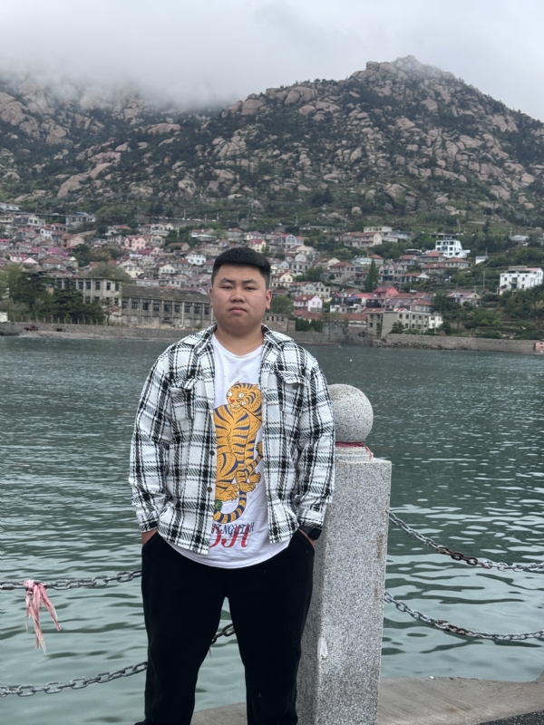 谨慎的第一张照片--上杭交友网